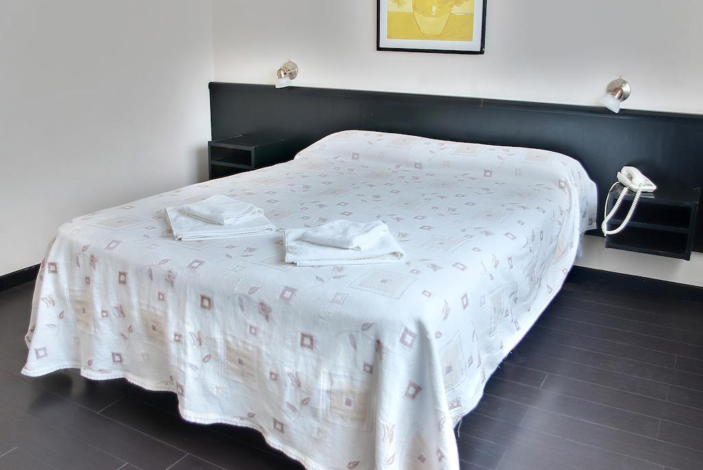 Hotel Cosmos